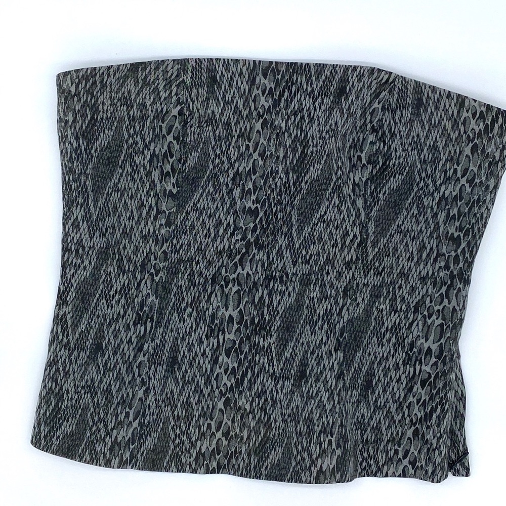 Sexy snake strapless top